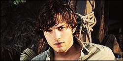 AshtonKutcher-S-001.jpg