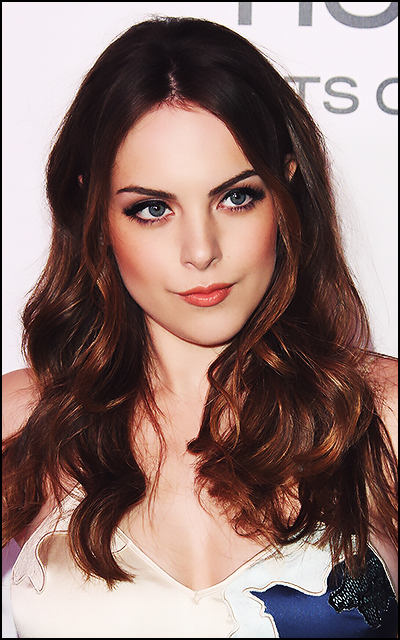 Elizabeth Gillies