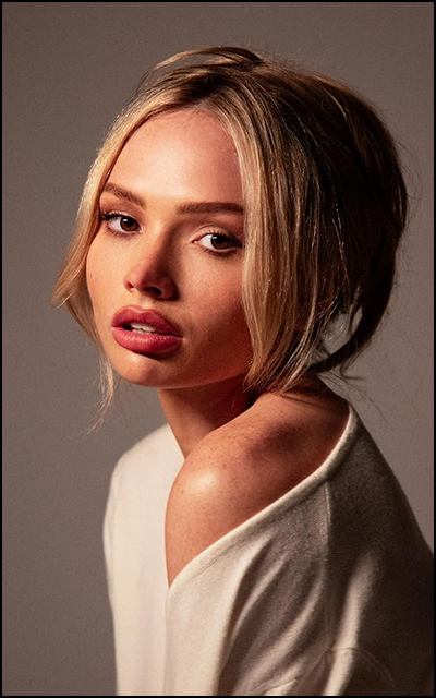 Natalie Alyn Lind