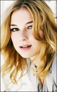 Emily VanCamp