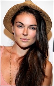 Serinda Swan